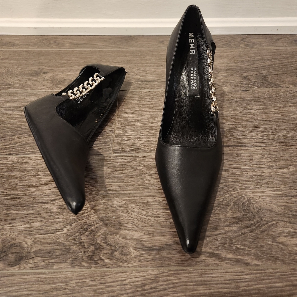 Elegant Black Heels with Silver and Rhinestone Chain Detail - Picture 4 of 7